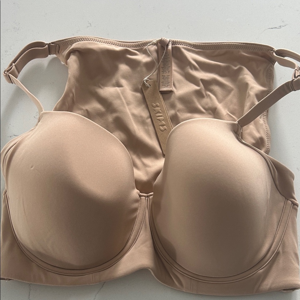 SKIMS Nude Women's Bra